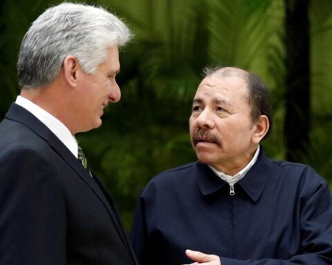 Daniel Ortega will travel to Cuba on Friday to participate in the “improvised” Alba summit