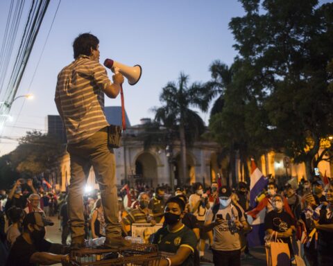 Day of mobilizations "for honor and courage"