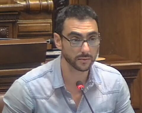 Deputy Núñez will not occupy his seat while the FA Conduct Court analyzes his situation