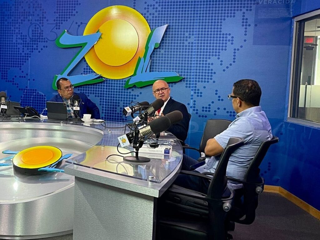 Domínguez Brito: “Lo de Abinader con Leonel es un juego, buscan elegirse rivales»