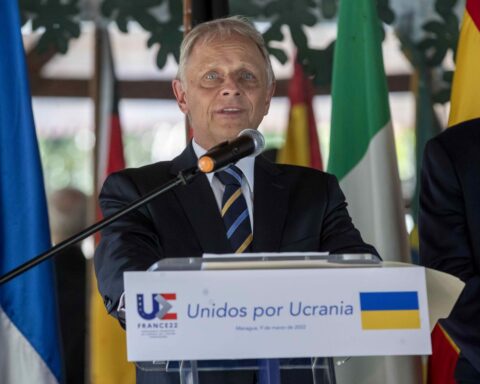 EU ambassadors expose young Nicaraguans on freedom and democracy