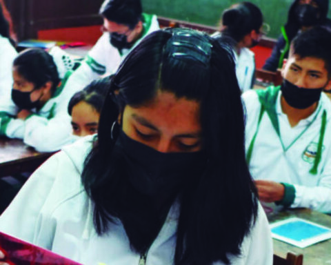 Education analyzes starting with winter time in La Paz, Oruro and Potosí