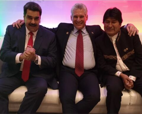Miguel Díaz-Canel, Evo Morales, Nicolás Maduro, Chile