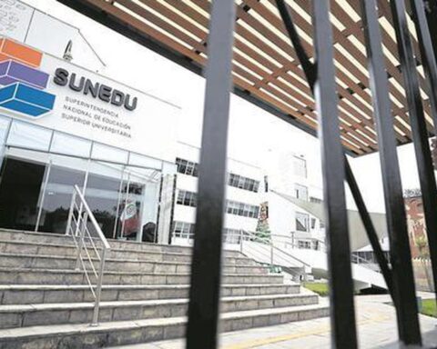 Executive observed the law that threatens Sunedu
