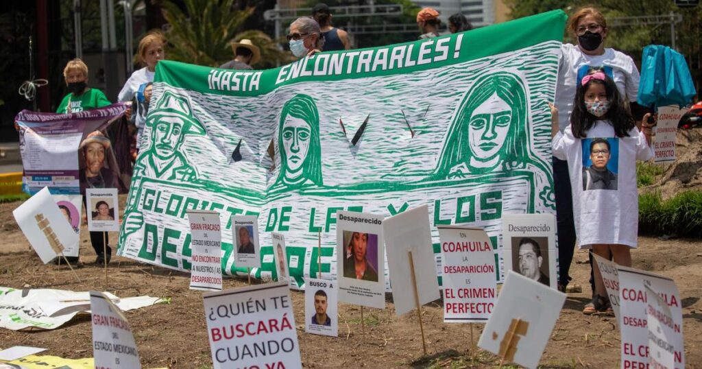 Families ask to dedicate the Glorieta de la Palma to the thousands of disappeared