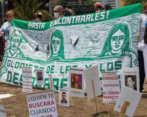 Families ask to dedicate the Glorieta de la Palma to the thousands of disappeared