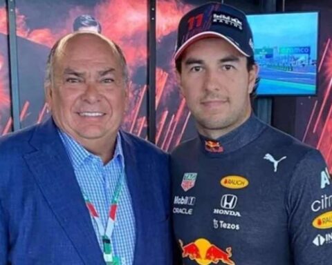 Father of Mexican Formula 1 driver Sergio Pérez seeks presidential candidacy