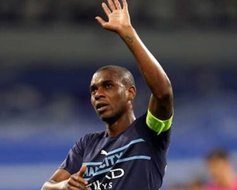 Fernandinho podría volver a Brasil para jugar en Athletico Paranaense