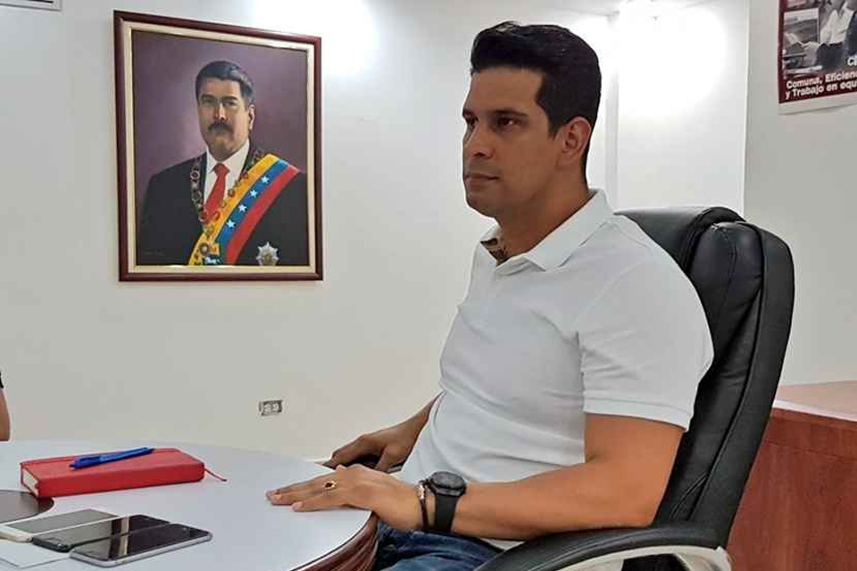 Former mayor of Guanta who fled accused of corruption turned himself in to US justice