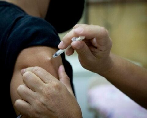 From tomorrow it will be mandatory to have the three doses against Covid-19 to enter the country