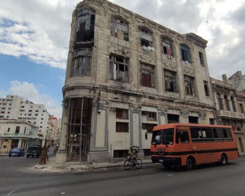 Galiano and San Lázaro, another deadly corner in Havana