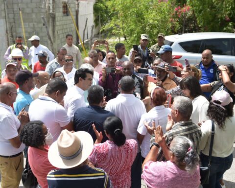 Gobierno cumple promesa de llevar agua potable a Barahona