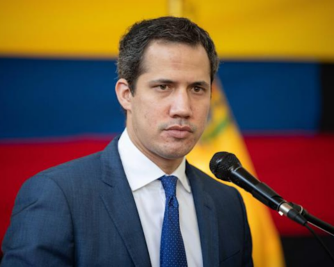 citgo Juan Guaidó reitera que está dispuesto a retomar diálogo con el gobierno. Diputados chavistas