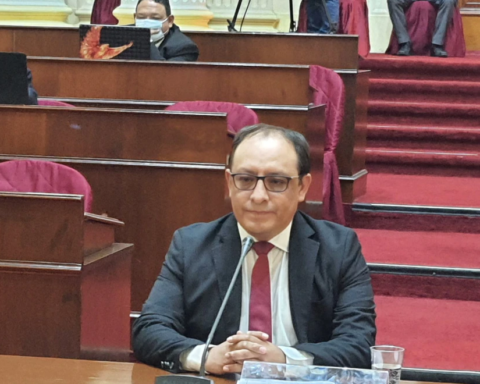 Gustavo Gutiérrez Ticse is elected magistrate of the Constitutional Court