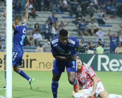 Independiente Petrolero, the team with the most goals in the group stage of the Copa Libertadores