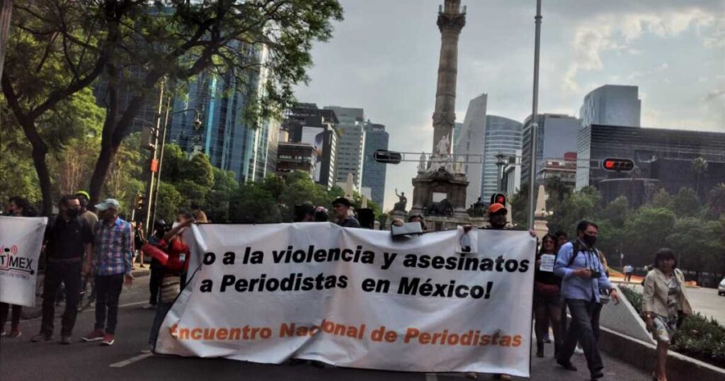 Journalists march in CDMX to demand justice for their murdered colleagues