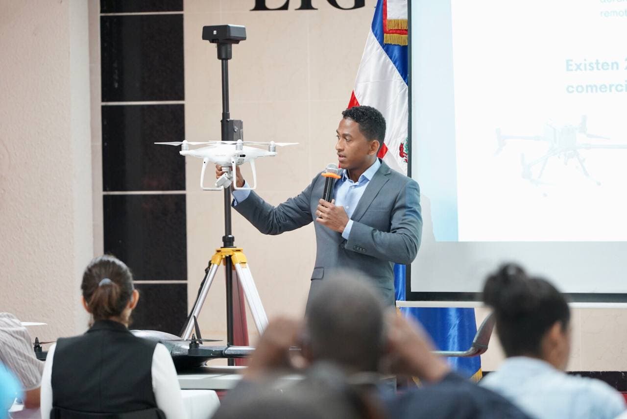 LMD coordina taller sobre uso de drones para ordenamiento territorial