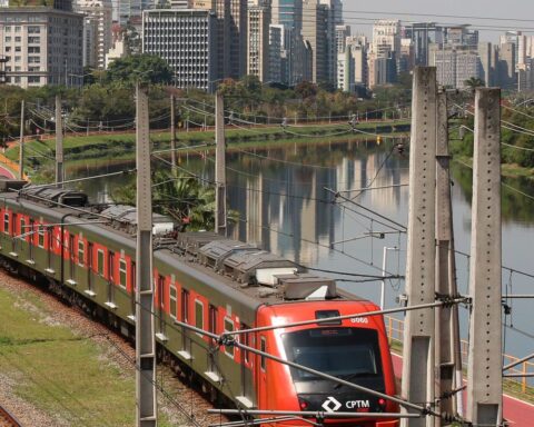 Line 8 of São Paulo's metropolitan trains fails again