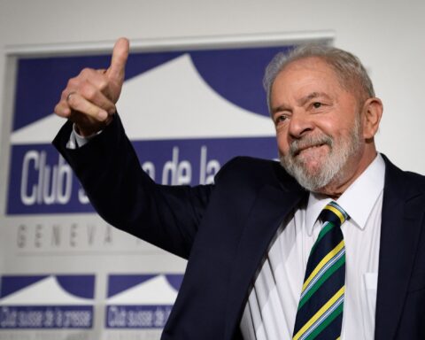 Lula, from political exile to the battle for the Presidency of Brazil