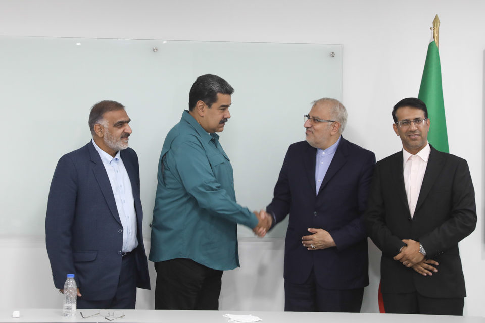 Maduro held a meeting with the Iranian Oil Minister