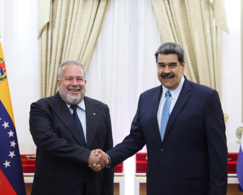 Maduro meets with Cuban Prime Minister Manuel Marrero Cruz