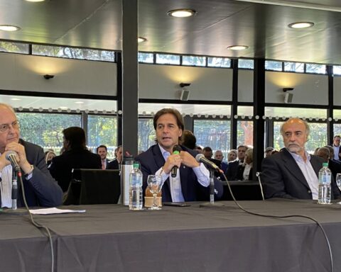 Meeting of legislators, ministers and leaders of the government coalition for social security reform