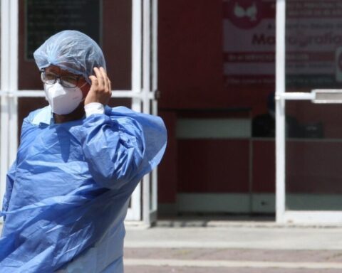 Mexico will hire 500 Cuban doctors due to a shortage of personnel in Mexico