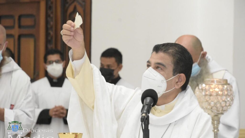 Monsignor Álvarez denounces the "plague of unemployment" that Nicaragua is experiencing