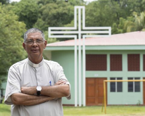 Monsignor Silvio Fonseca accuses Ortega of trying to deprive Catholics of being educated in their faith