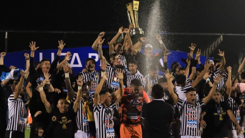 El delantaro venezolano de 25 años, con pasado en el fútbol español, ha anotado 25 goles en el campeonato nicaragüense para ser clave en el título.