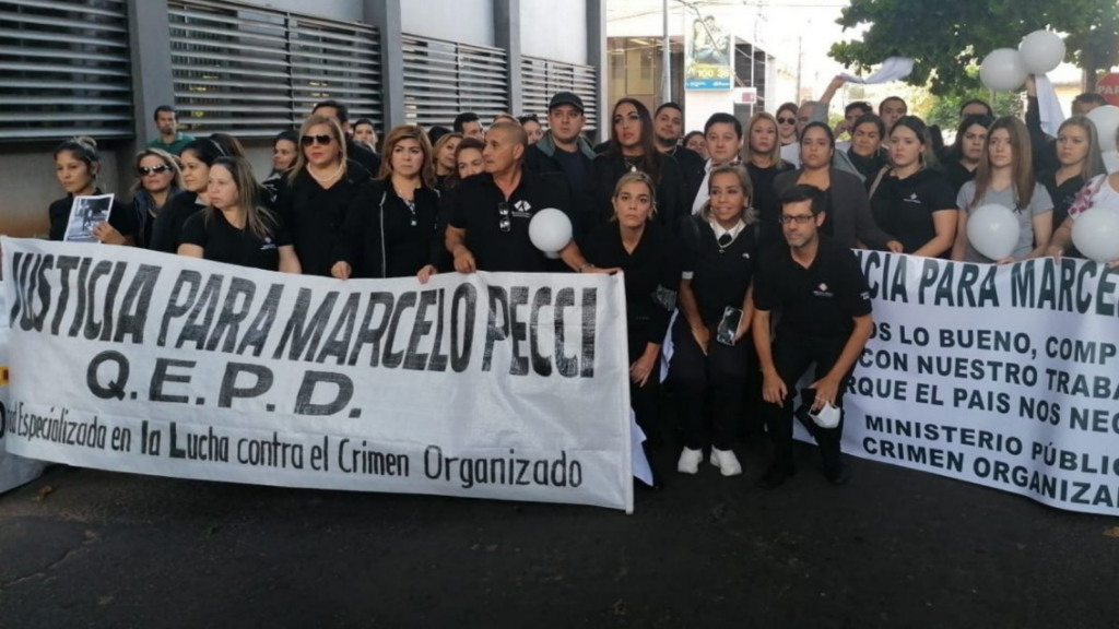 Multiple demonstrations for the justice of prosecutor Pecci