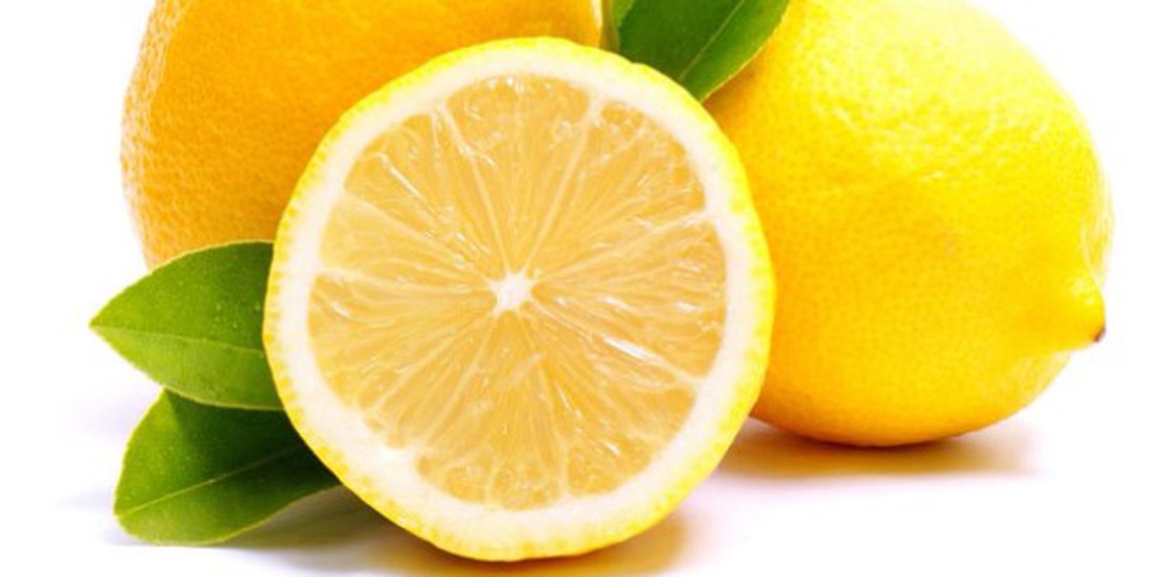 Myths and truths about the benefits of consuming water with lemon on an empty stomach