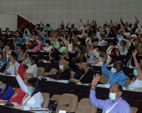 Los diputados cubanos aprobaron el proyecto de Ley del nuevo Código Penal. Foto: @AsambleaCuba / Twitter.