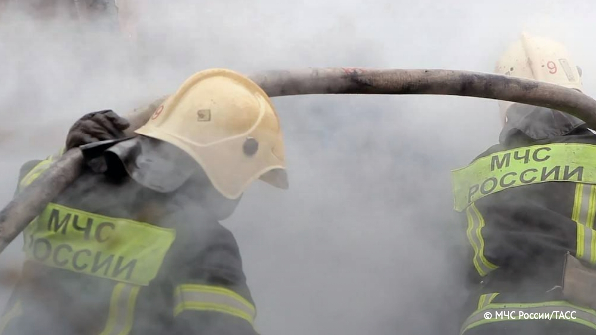 Nearly 200 buildings on fire and at least five dead in Russia by gigantic fire