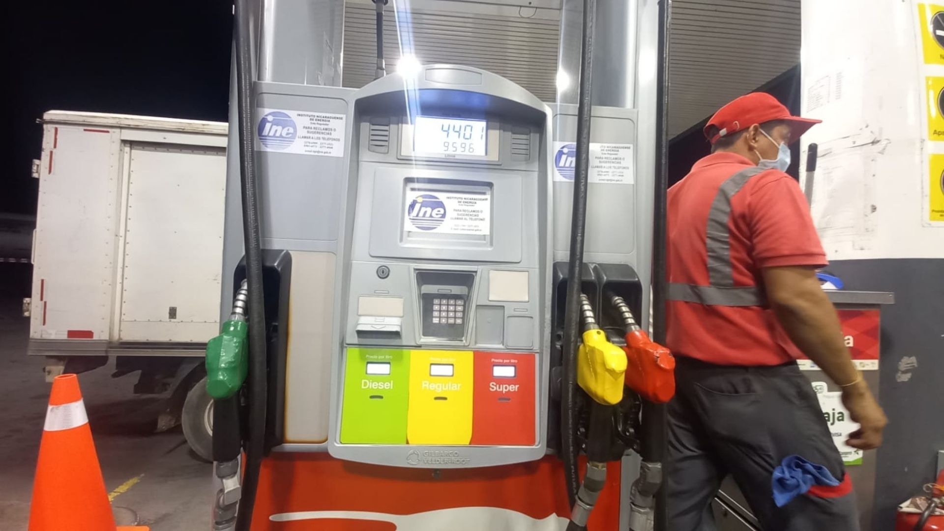 Nicaraguan regime freezes fuel prices for the seventh consecutive week