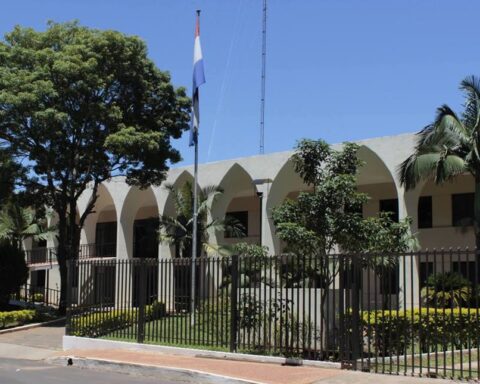 Officialism sees intervention in Guaira as "political tightening"