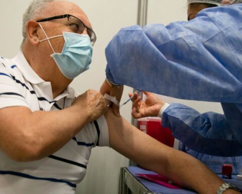 Only 40% of Argentines have applied the booster dose against COVID 19