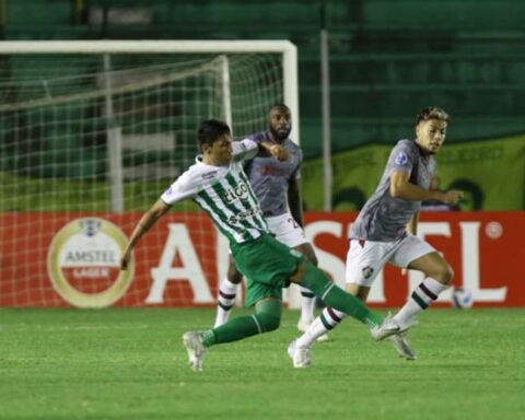 Oriente Petrolero-Fluminense (1-7): minute by minute