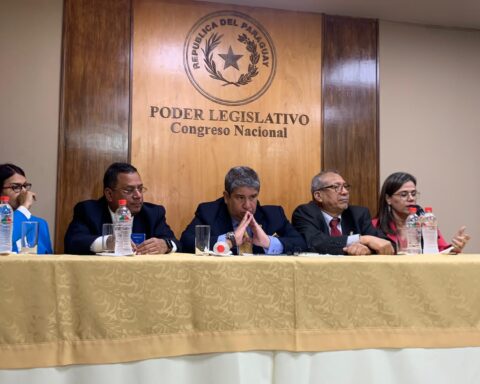 Parlasur-Venezuela promotes reestablishment of relations with Paraguay