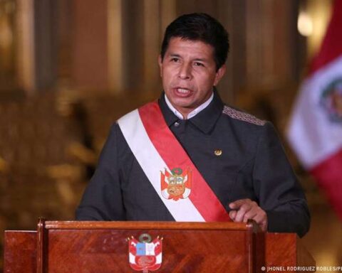 Peru: Prosecutor expands investigation against Castillo for influence peddling