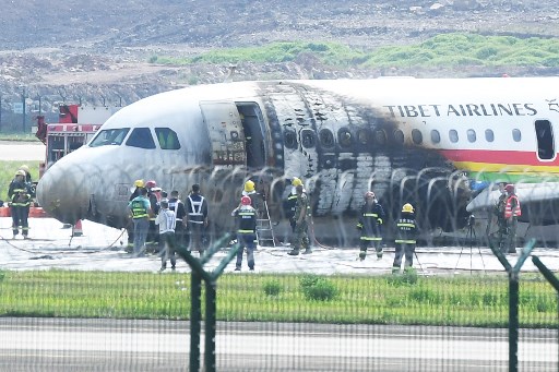 Plane with 113 passengers caught fire in China