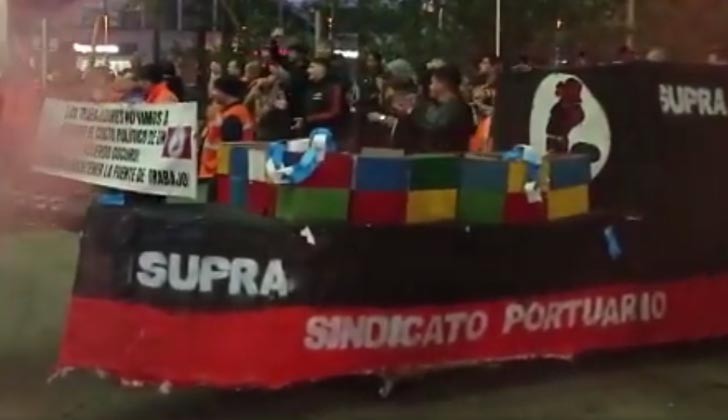 Port union strikes in the public sector of all ports in the country