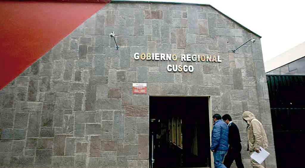 Prosecutor's Office investigates 'The elegant of the south' in the Regional Government of Cusco