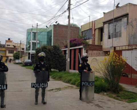 Prosecutor's Office raids properties in Huancayo linked to Vladimir Cerrón