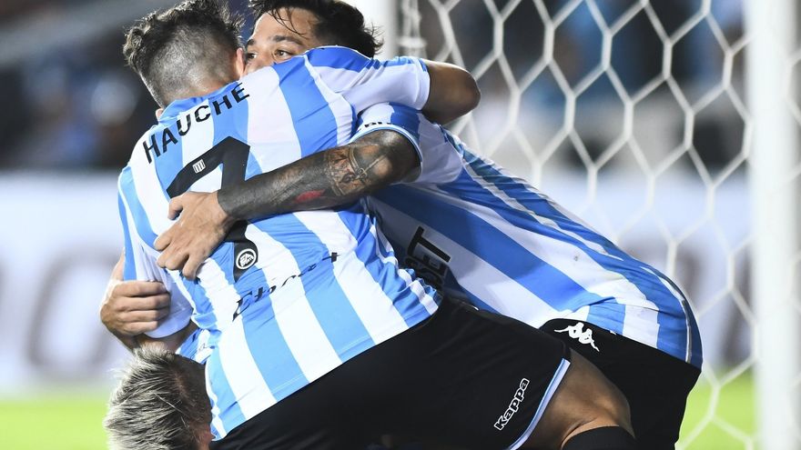 Racing thrashes Aldosivi and gets into the semifinals of the League Cup