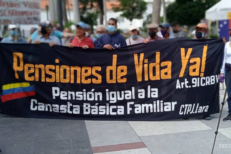 Retirees and pensioners demanded a better life condition on the Day of the Elderly