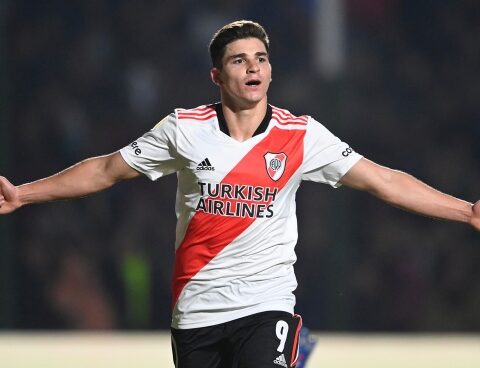River qualified with a party of goals: 7-0 to Sarmiento in Junín