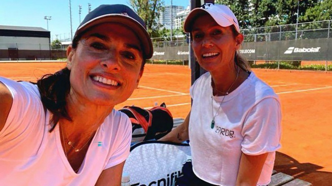Sabatini returns to tennis at the Roland Garros legends tournament