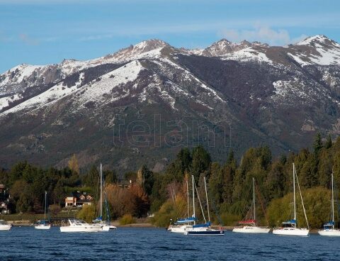 Sailing adds followers: one of the attractions of Bariloche