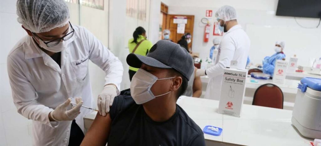 Santa Cruz and La Paz concentrate 79% of the country's new Covid-19 infections